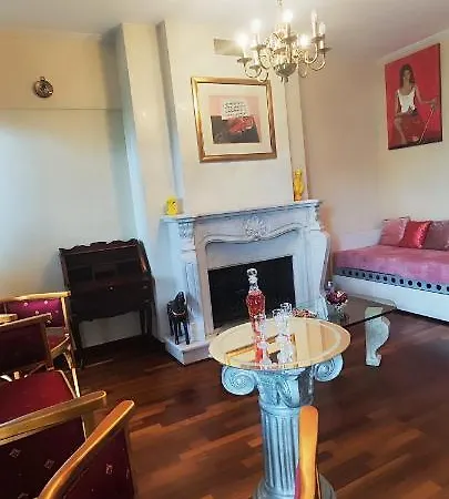 Aurea Residenza Mitropoleos Апартаменты *